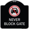 Signmission Never Block Gate with No CarHeavy-Gauge Aluminum Architectural Sign, 18" x 18", BS-1818-23862 A-DES-BS-1818-23862